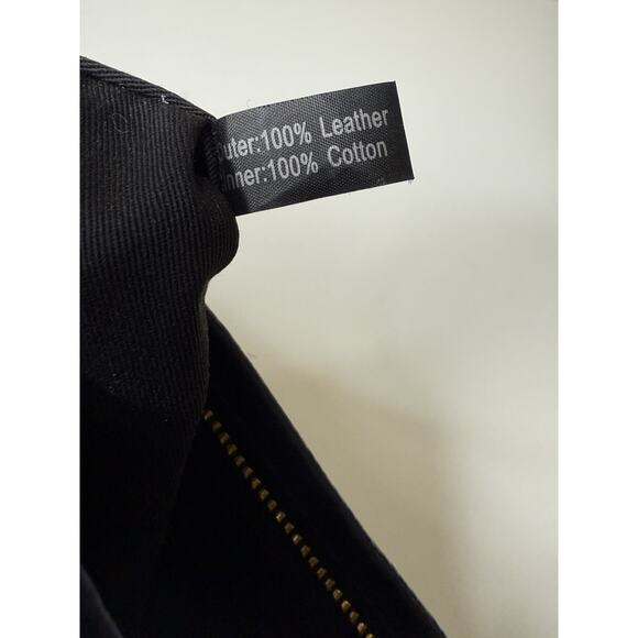 B-low The Belt Wristlet Navy Blue Pebbled Leather Zip Top LOVE Accent Makeup Bag - Picture 6 of 6